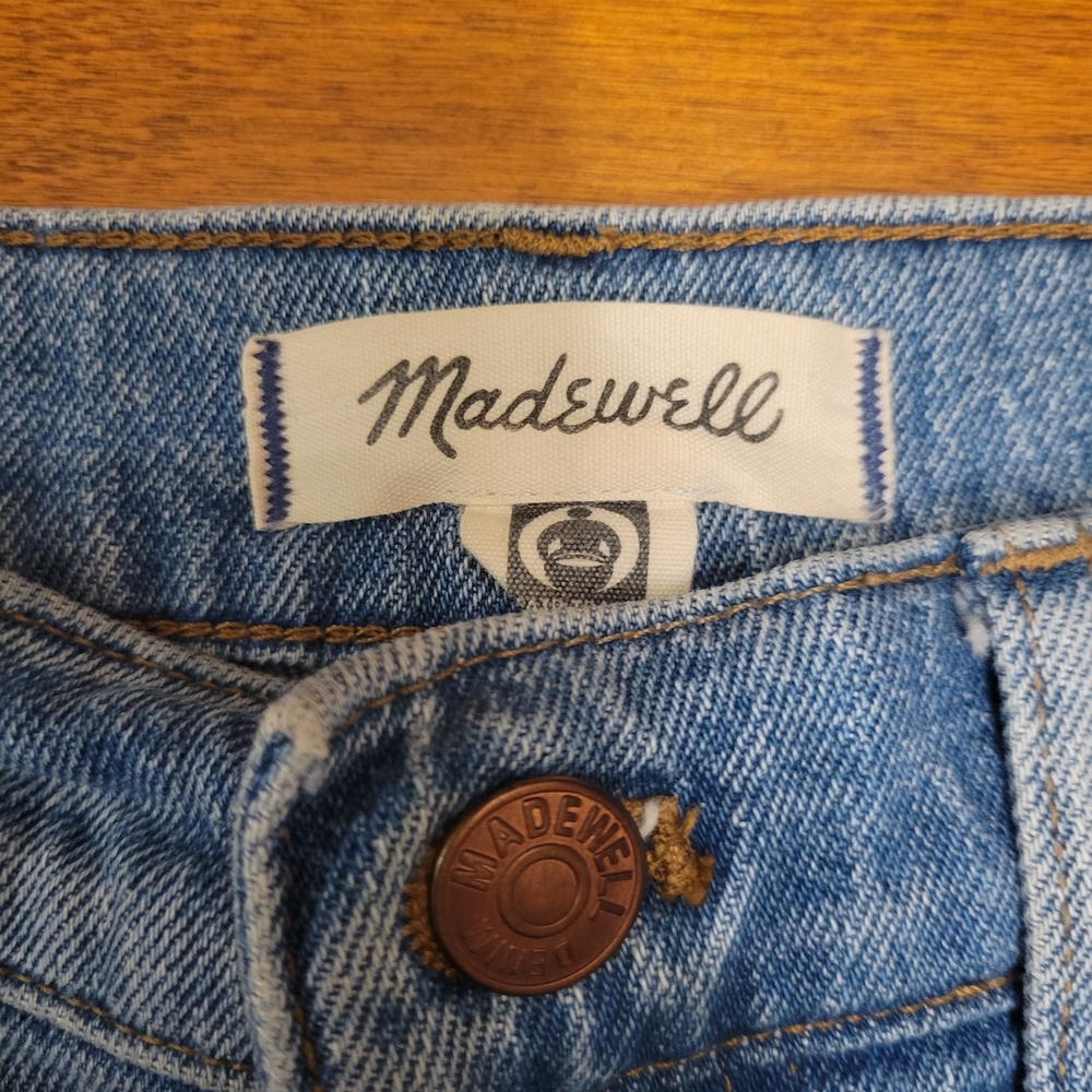 Madewell Petite Perfect Vintage Light Blue Denim Straight Leg | 23P - Picture 3 of 11